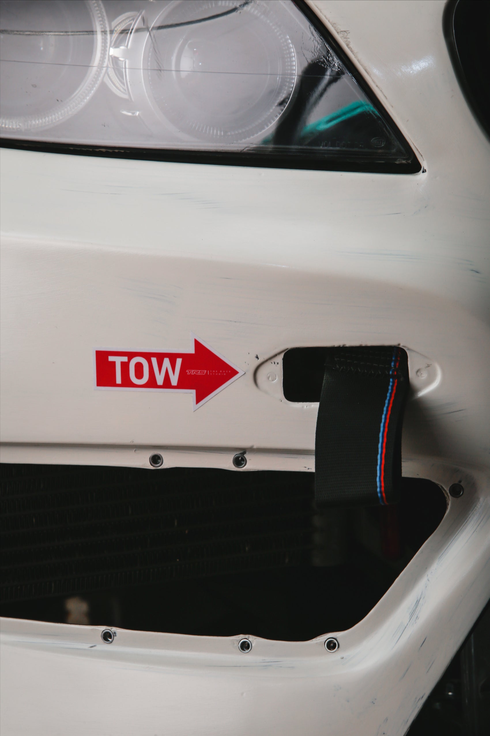 Automotive Racing Tow Point Sticker Tow Stickers (Arrow) – The Race Studio